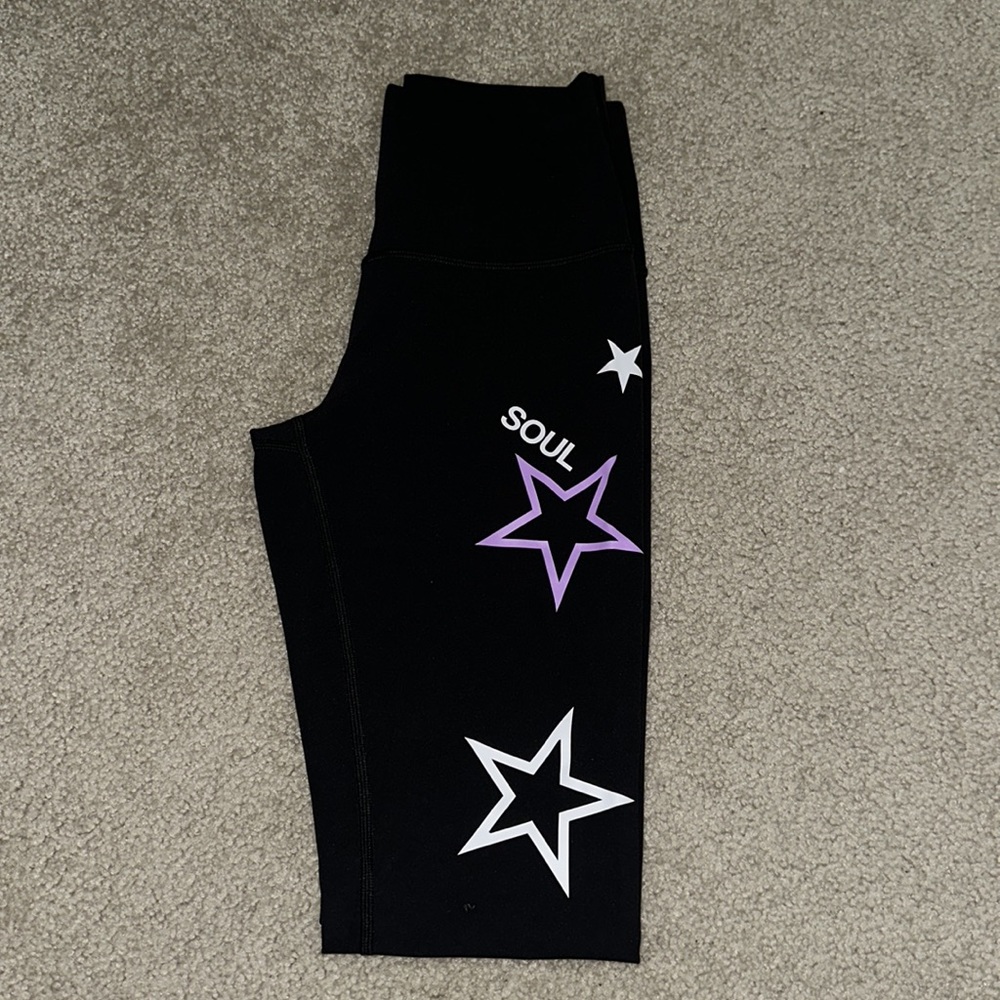 SoulCycle Lululemon Black Leggings with Purple/White Stars